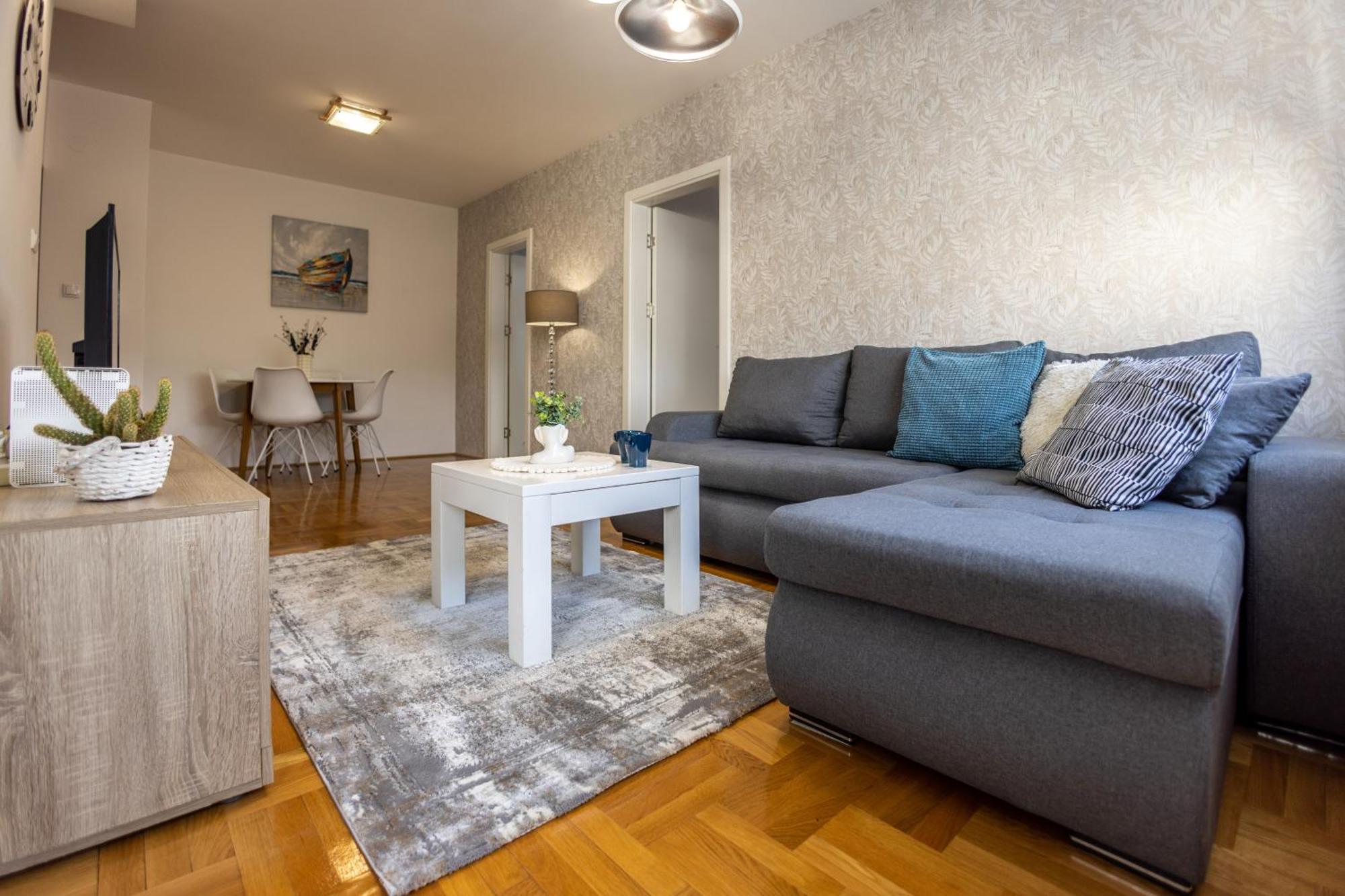Apartmani Hemera Valjevo Buitenkant foto