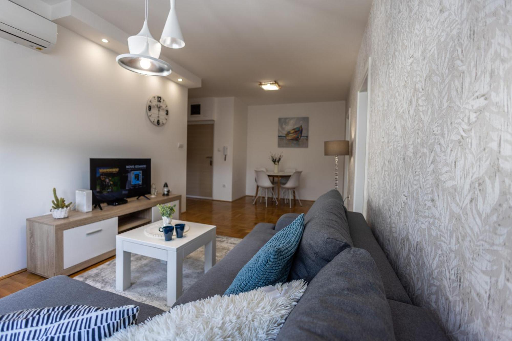 Apartmani Hemera Valjevo Buitenkant foto